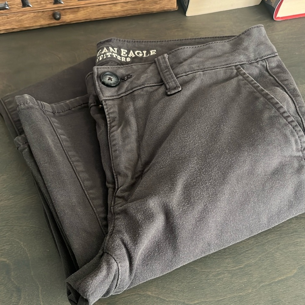 American Eagle skinny chinos color brown size 6